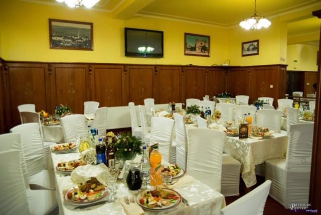 Pensiunea turistica Cabana Bradet Şimleu Silvaniei Exterior foto