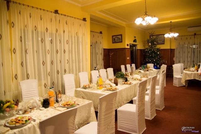 Pensiunea turistica Cabana Bradet Şimleu Silvaniei Exterior foto