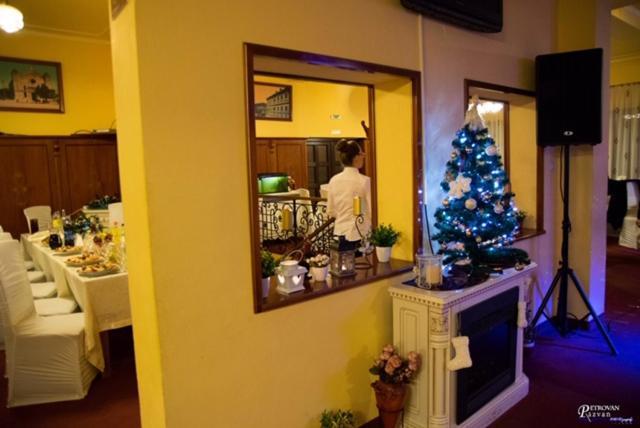 Pensiunea turistica Cabana Bradet Şimleu Silvaniei Exterior foto