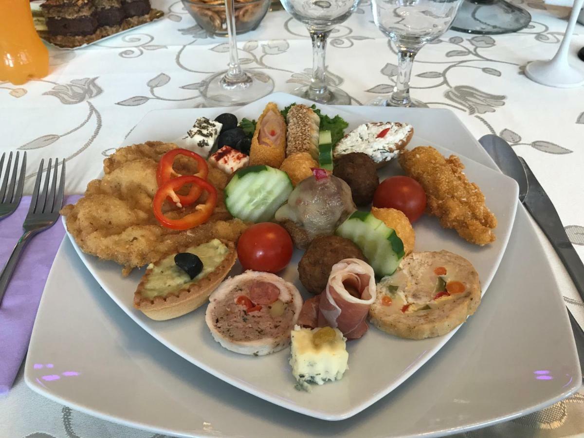 Pensiunea turistica Cabana Bradet Şimleu Silvaniei Exterior foto